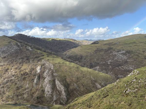 Ilam, 7.6 miles, 11.0km into the route