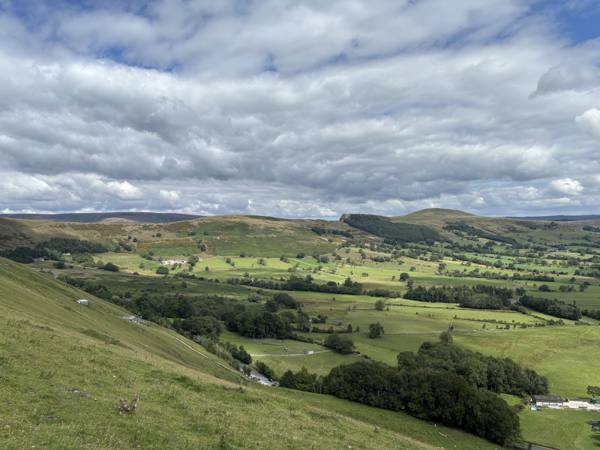 Edale, 10.1 miles, 6.4km into the route